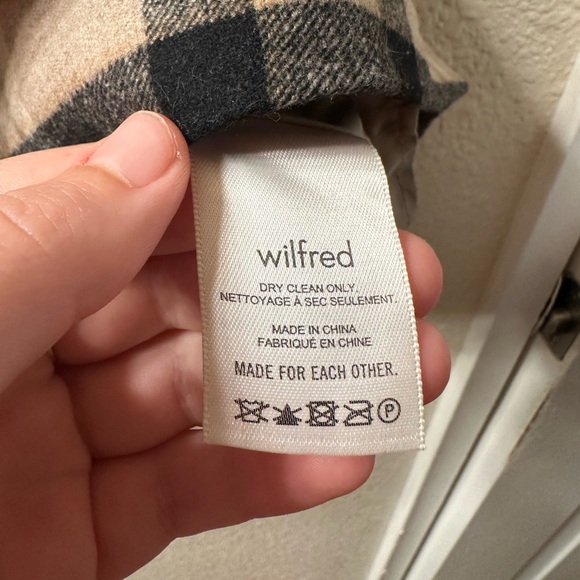 Wilfred classic mini skirt size 4 - Aritiza - Picture 4 of 4